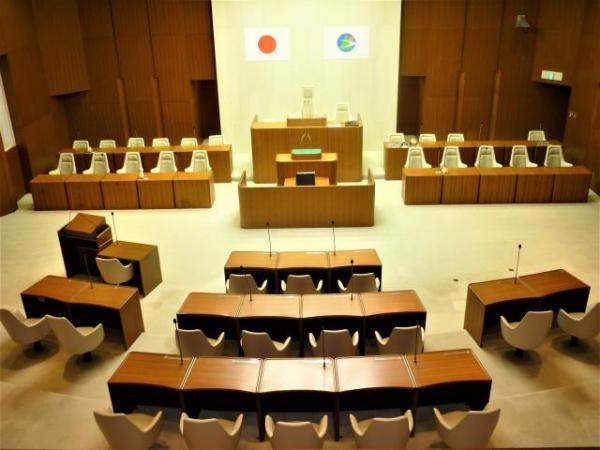 本会議場1-1