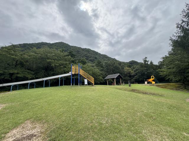 滑り台・複合遊具